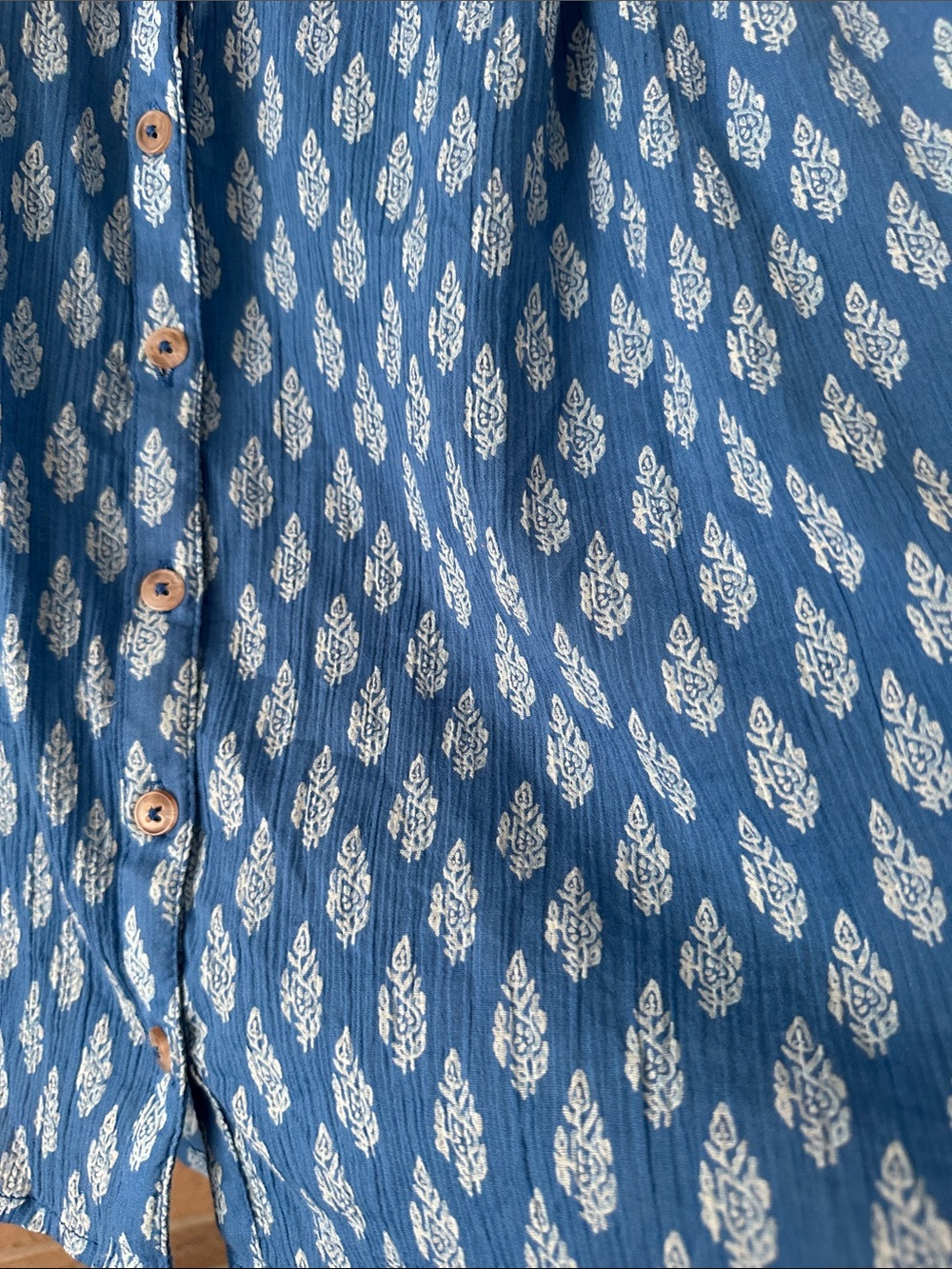 Anthropologie Pilcro The Sidney Batwing Blouse XS Blue White Print Button Front - Picture 7 of 9